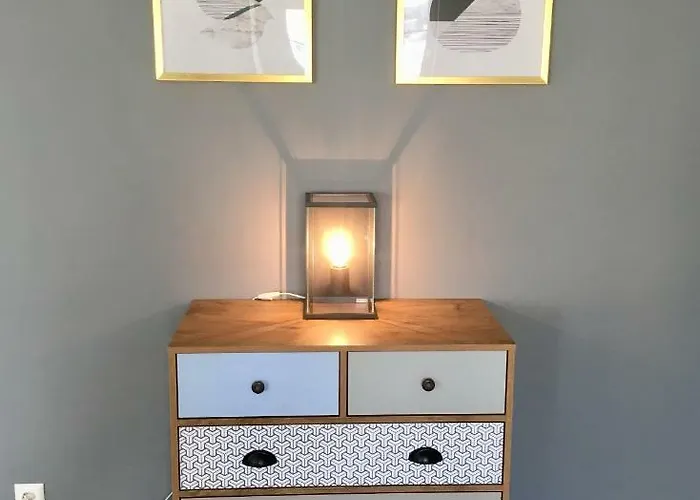 Art Deco 100m2 Flat 2 Min Walking From Train Station In Center, Free Parking And Terrace - 2b Daire Lüksemburg