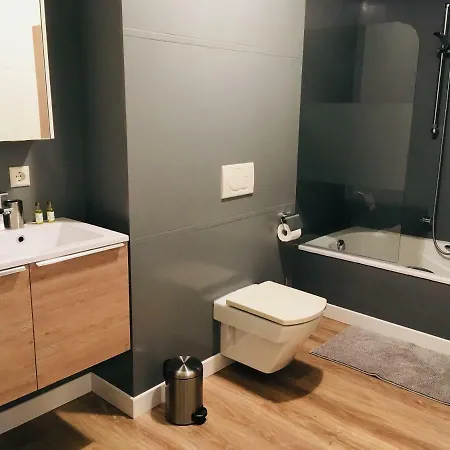 Lägenhet Art Deco 100m2 Flat 2 Min Walking From Train Station In Center, Free Parking And Terrace - 2b